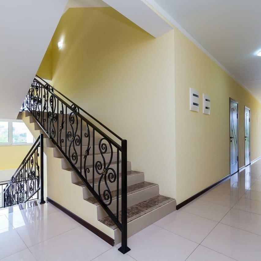 Sariya Hotel Kheivani Dış mekan fotoğraf